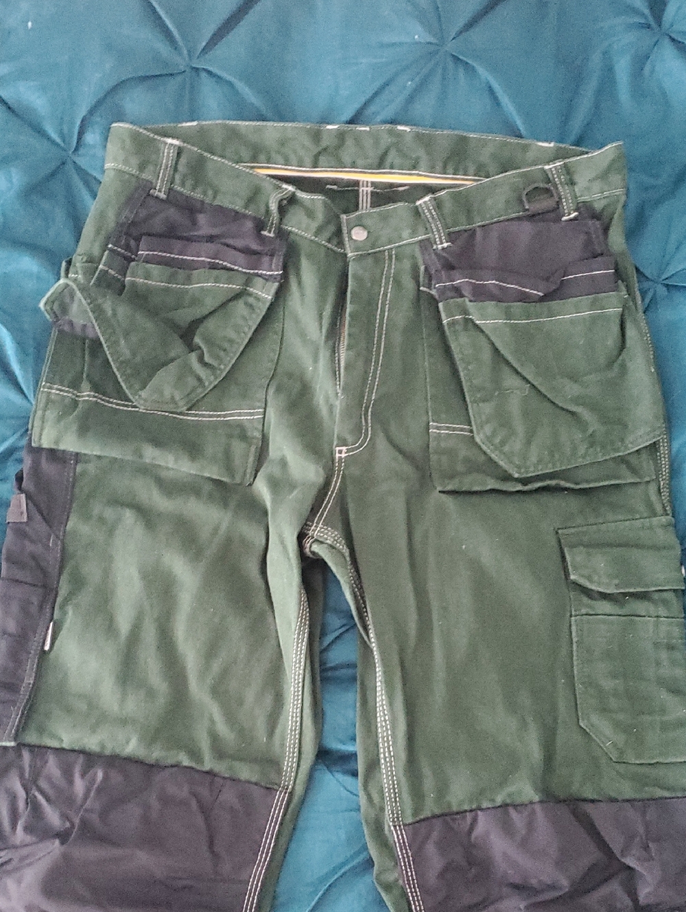 Men's Green Cargo Pants with Reinforced Black Panels